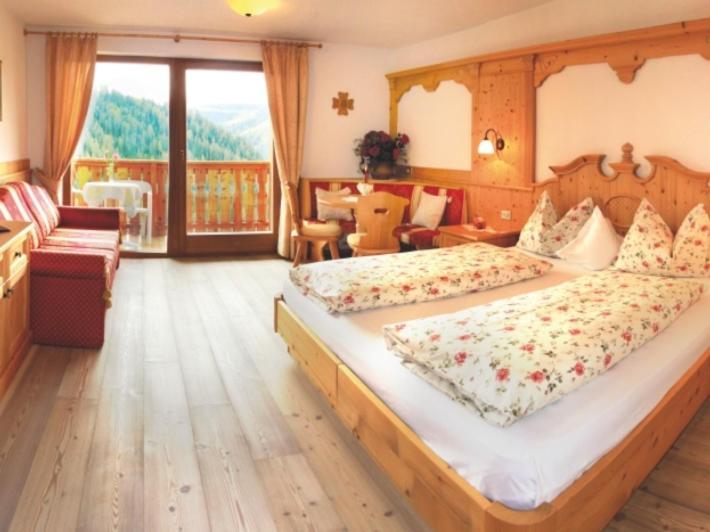 Hotel Alpenrose La Valle Buitenkant foto