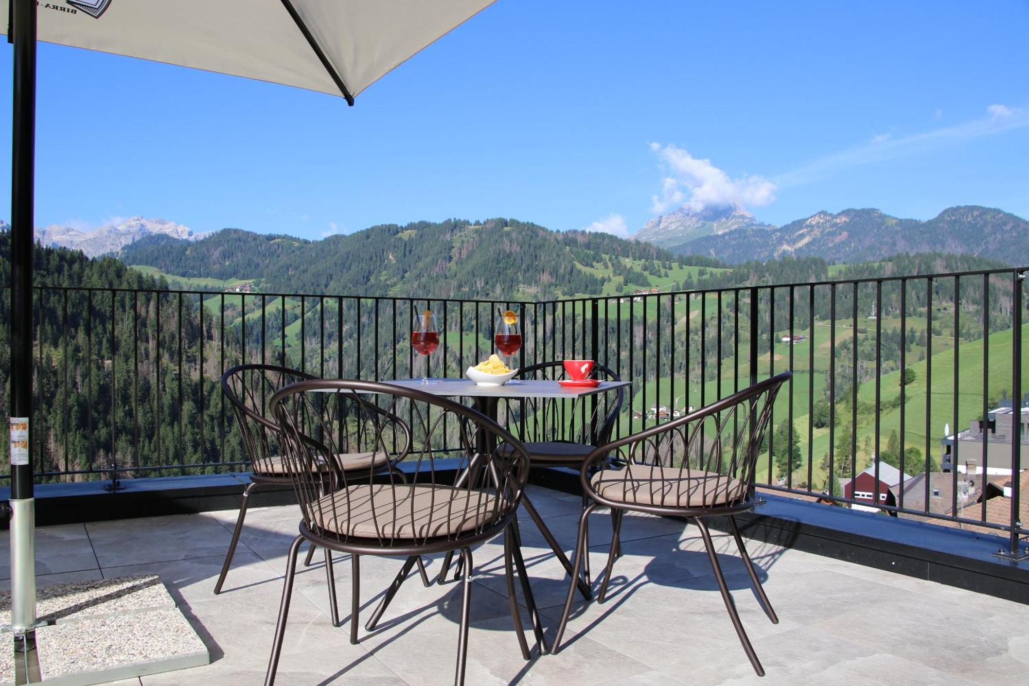 Hotel Alpenrose La Valle Buitenkant foto